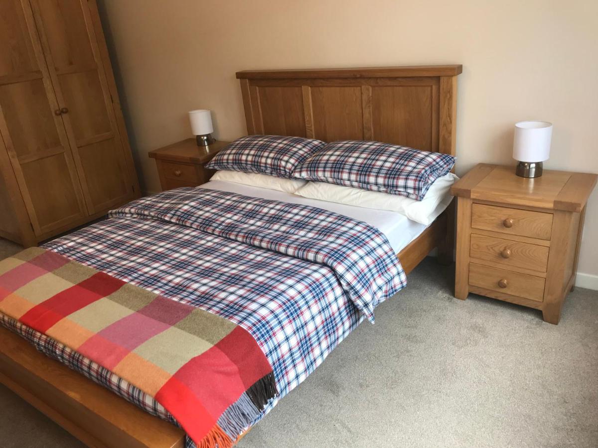 Borrodale, One Bedroom Apartment With Balcony And Loch View. Fort William Luaran gambar