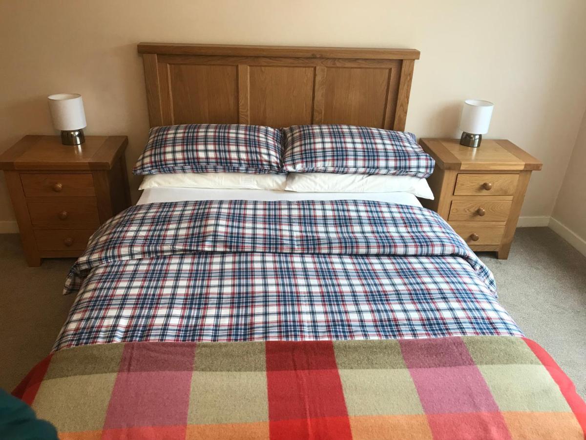 Borrodale, One Bedroom Apartment With Balcony And Loch View. Fort William Luaran gambar